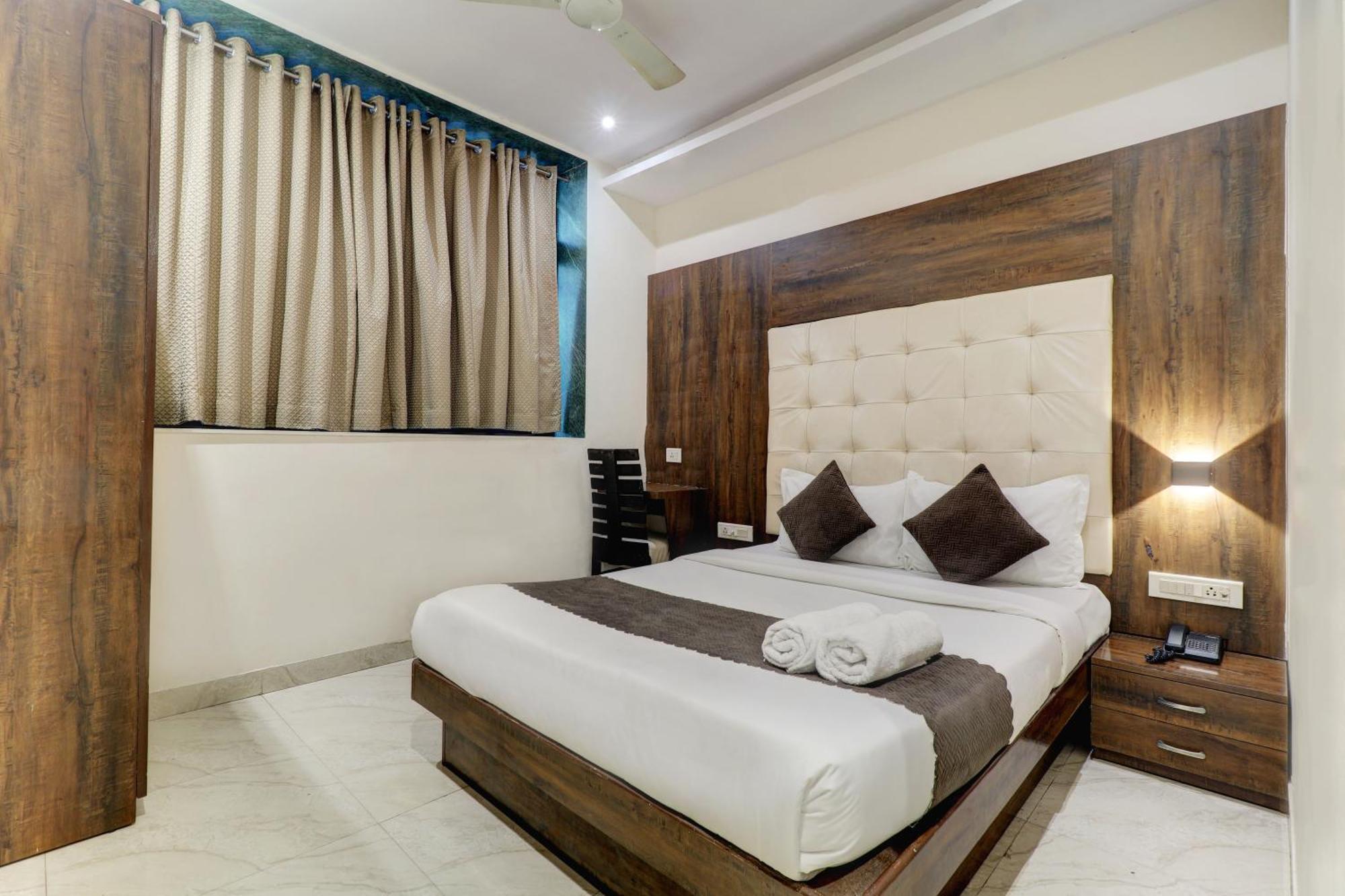 Hotel A. K. International - Fort Мумбаи Экстерьер фото