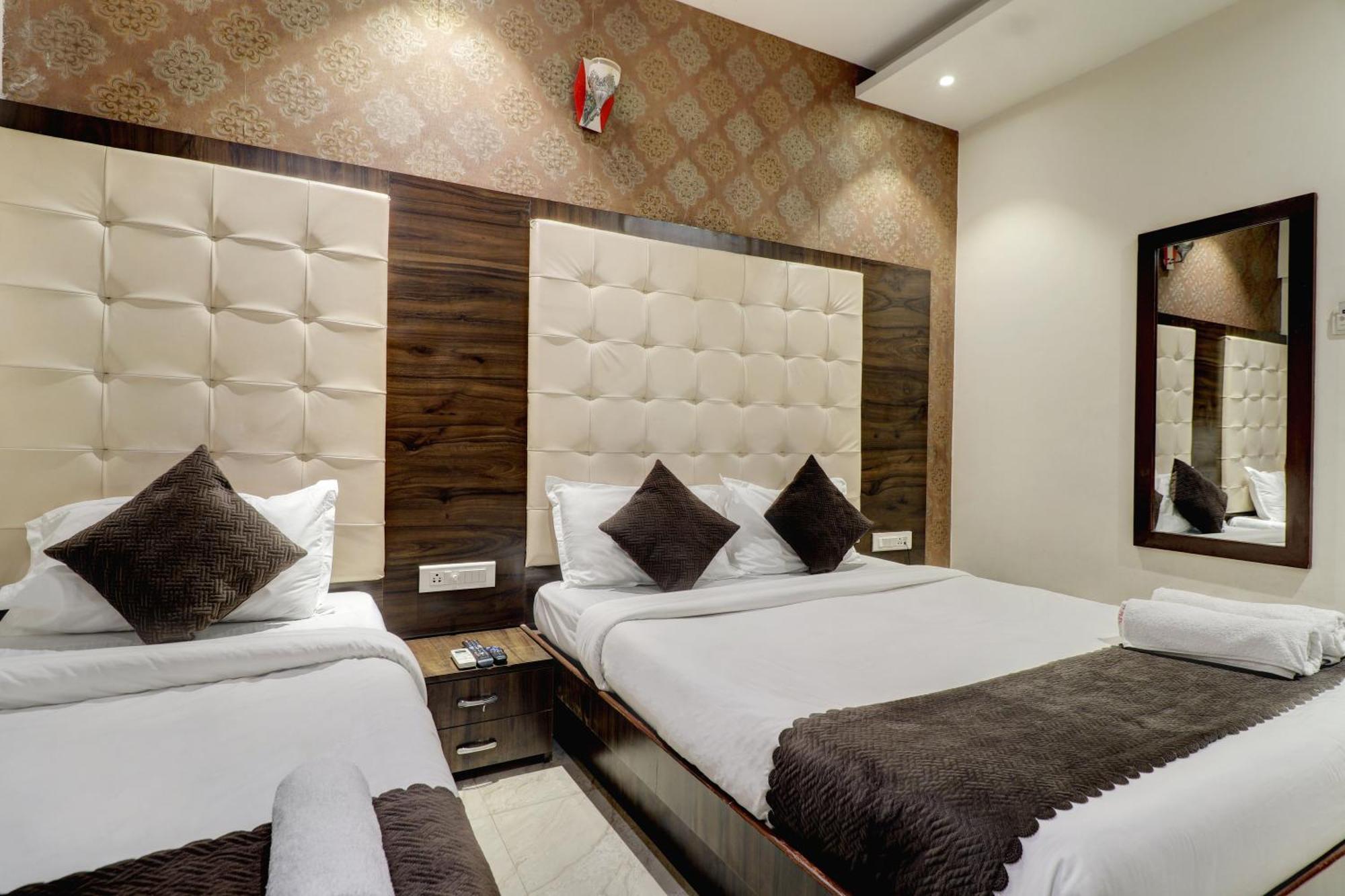 Hotel A. K. International - Fort Мумбаи Экстерьер фото