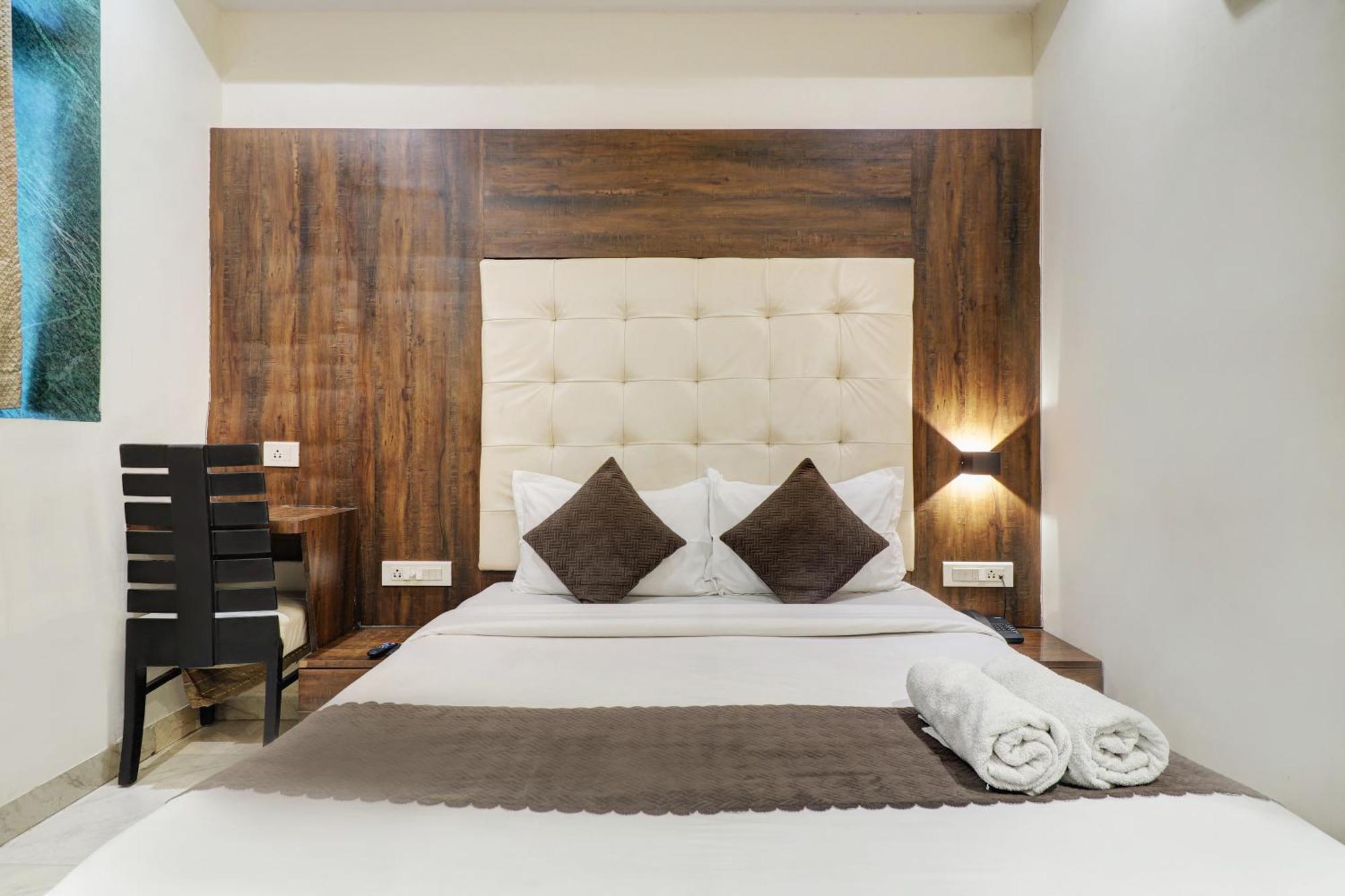 Hotel A. K. International - Fort Мумбаи Экстерьер фото